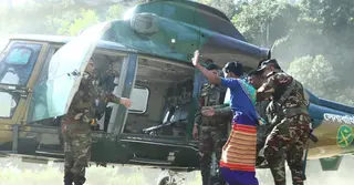 পার্বত্য চট্টগ্রাম থেকে সেনাবাহিনীর হেলিকপ্টারে অসুস্থ নারীকে সিএমএইচে স্থানান্তর